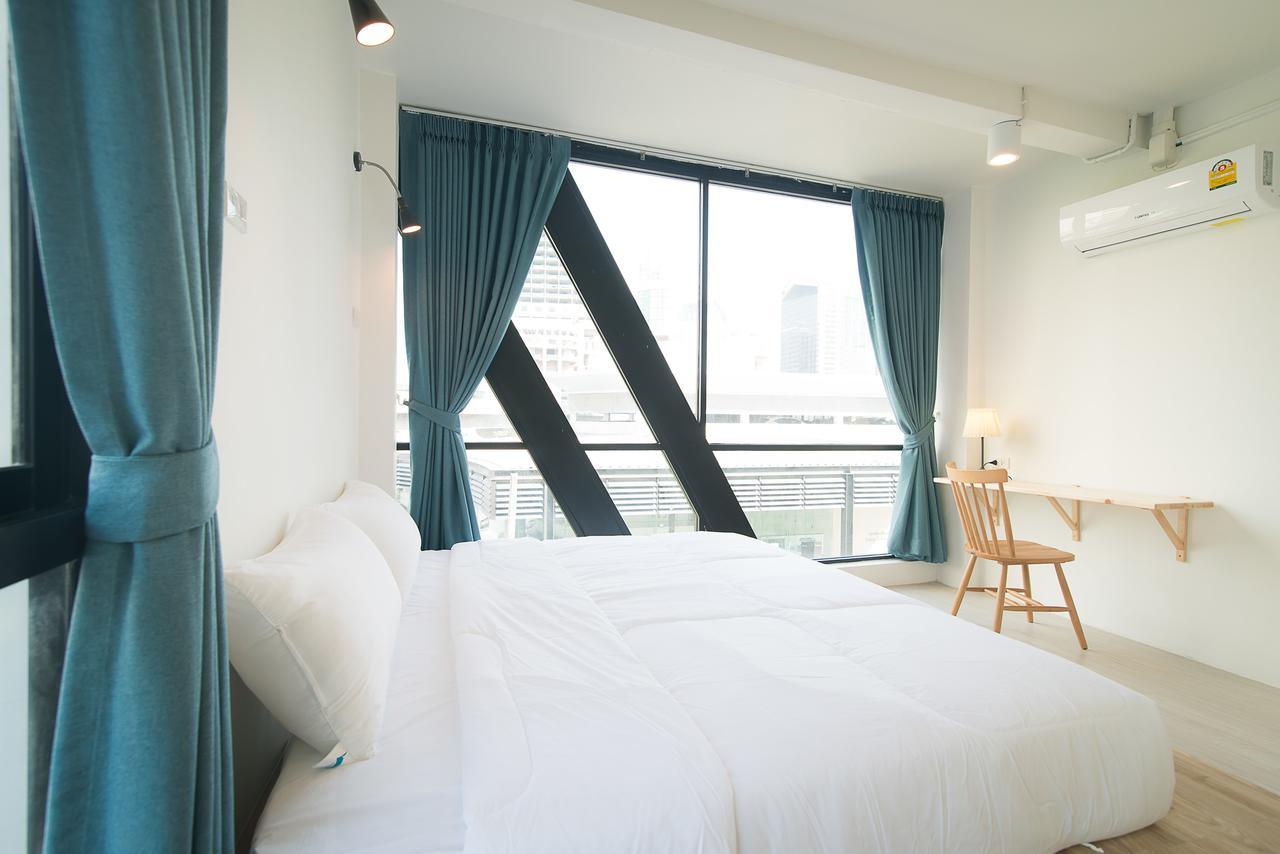 Suk18 Hostel (Adults Only) Bangkok Dış mekan fotoğraf