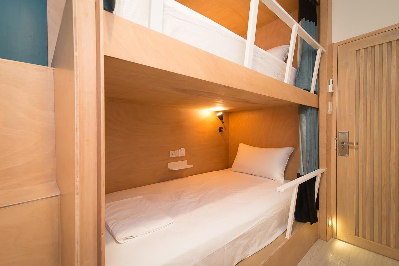 Suk18 Hostel (Adults Only) Bangkok Dış mekan fotoğraf