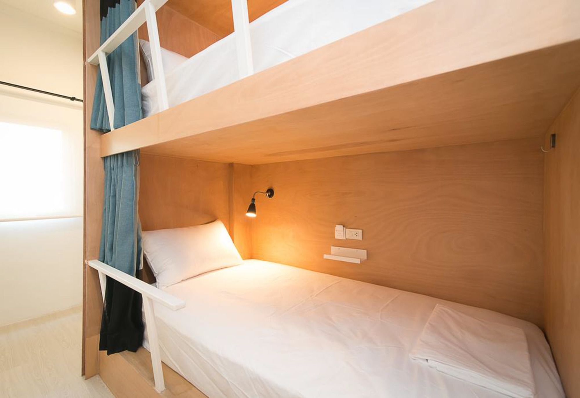Suk18 Hostel (Adults Only) Bangkok Dış mekan fotoğraf