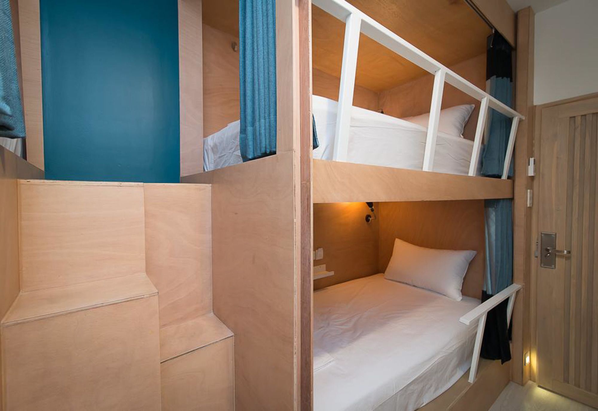 Suk18 Hostel (Adults Only) Bangkok Dış mekan fotoğraf